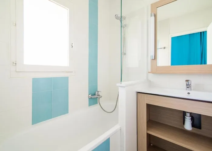 Апартаменти Saint-raphael Valescure - Maeva - 4 Personnes - Selection Mae-4651 Сен-Рафаель